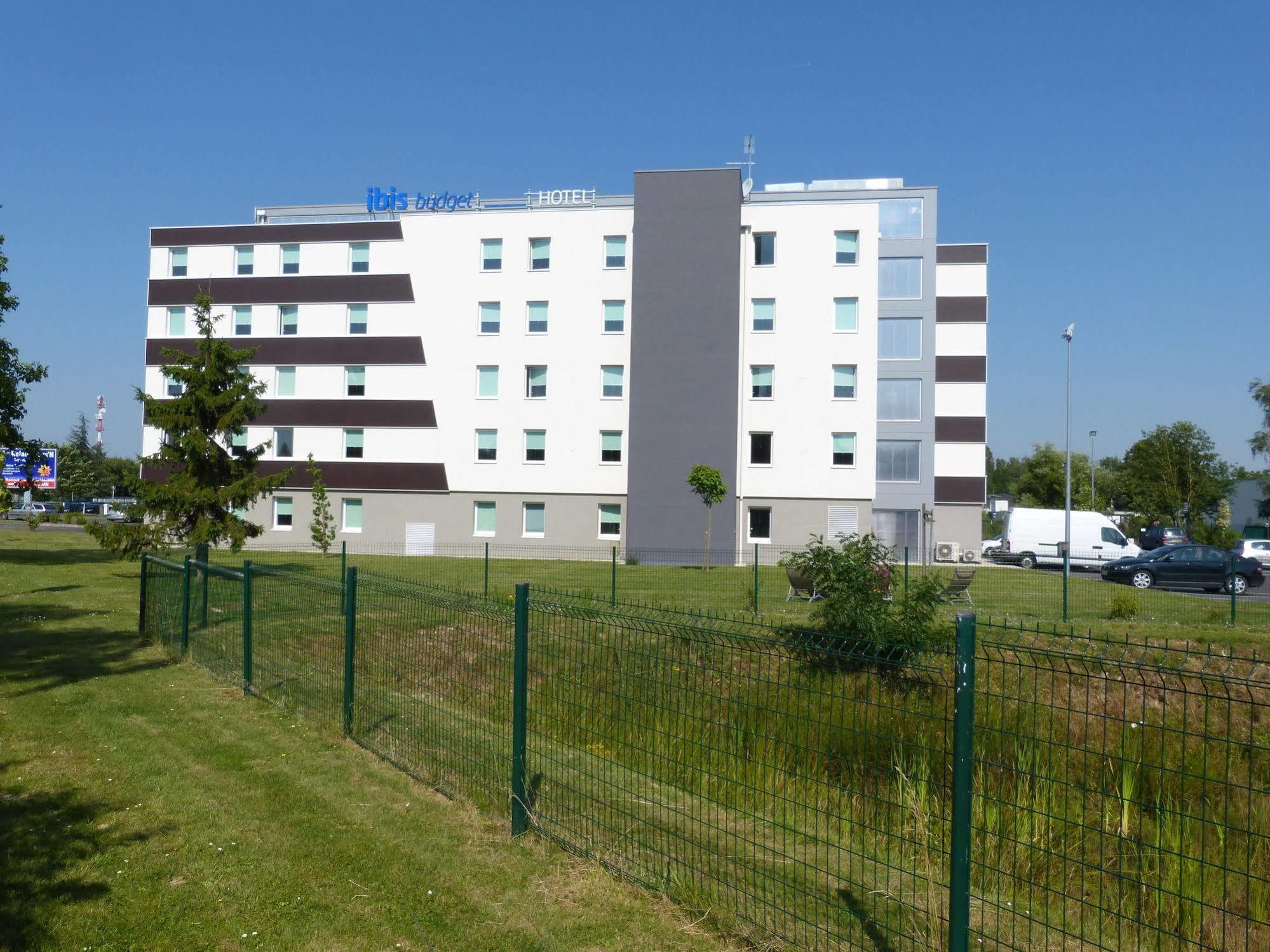 ibis budget Tours Nord Buitenkant foto